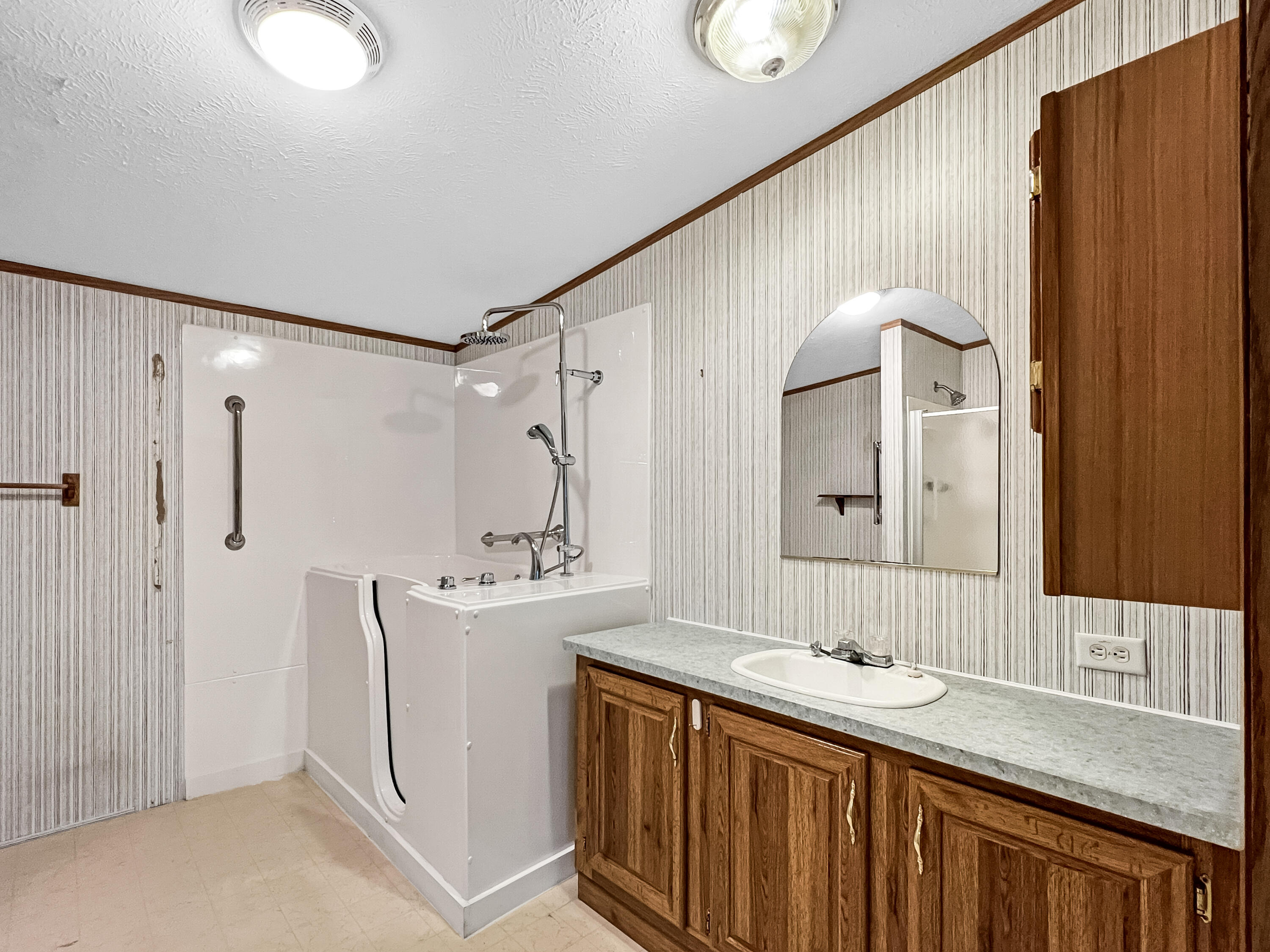 829 Blanchard Road Abbot, ME 04406 - Photo 17 of 28 a0e5d85267e365eddfee14b434b77c54bf7d2e44