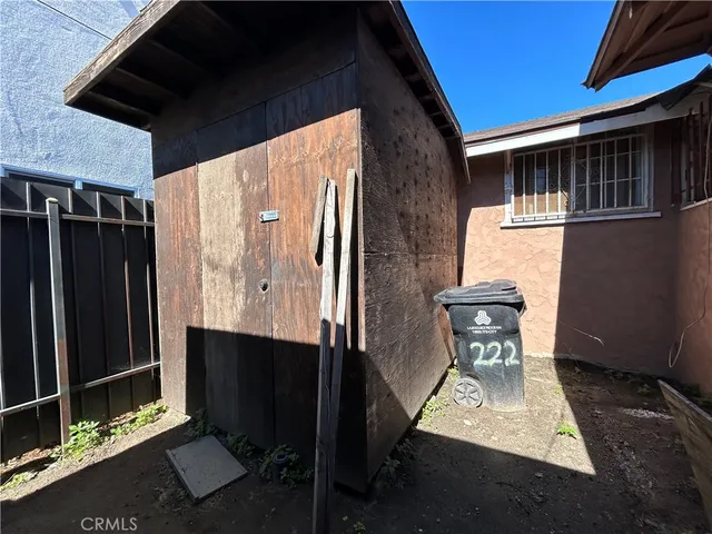 $670,000 | 222 West 87th Street, Los Angeles, CA 90003