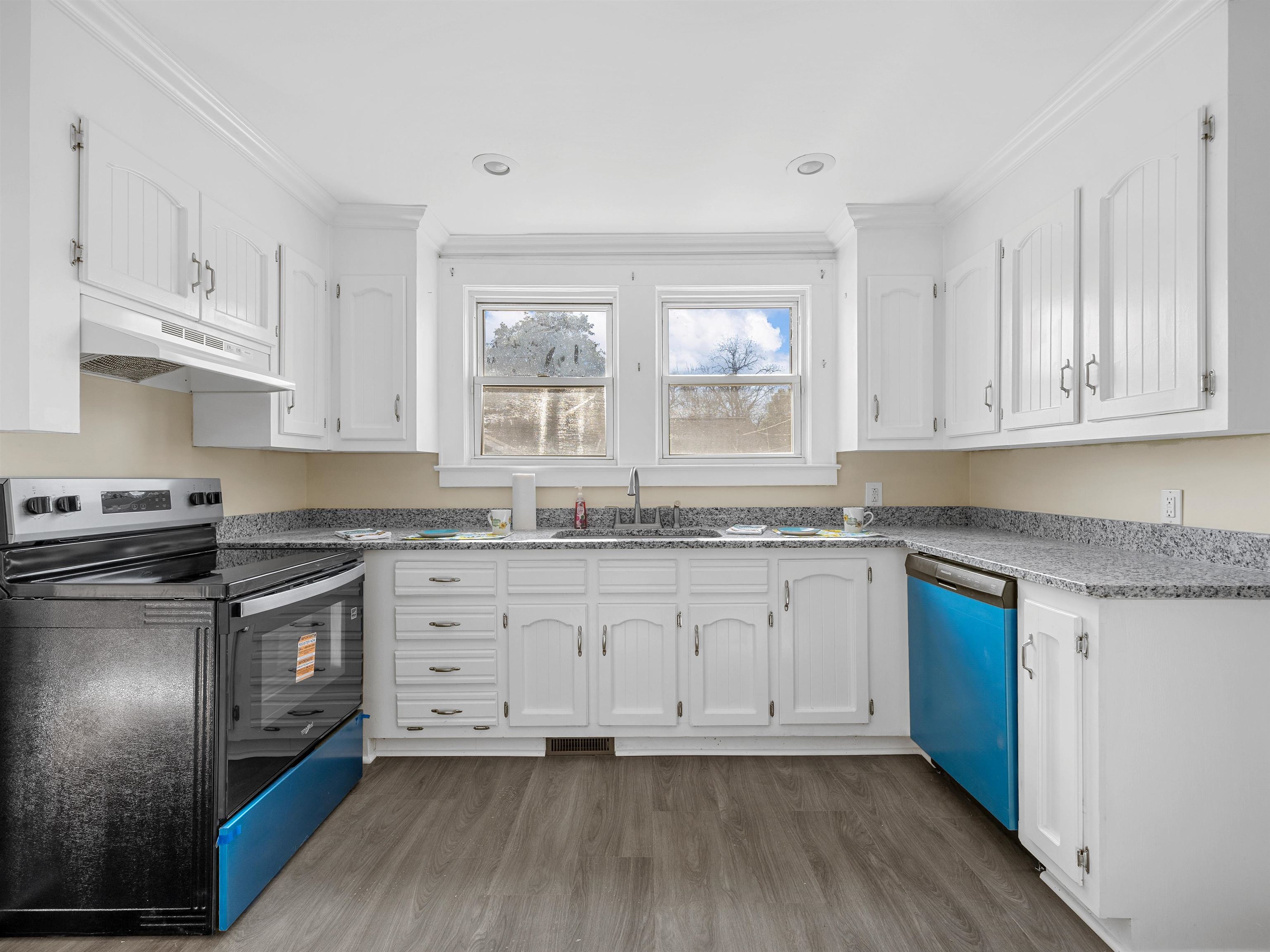 201 Perry Road Greenville, SC 29609 - Photo 11 of 41 Gallery Image 11
