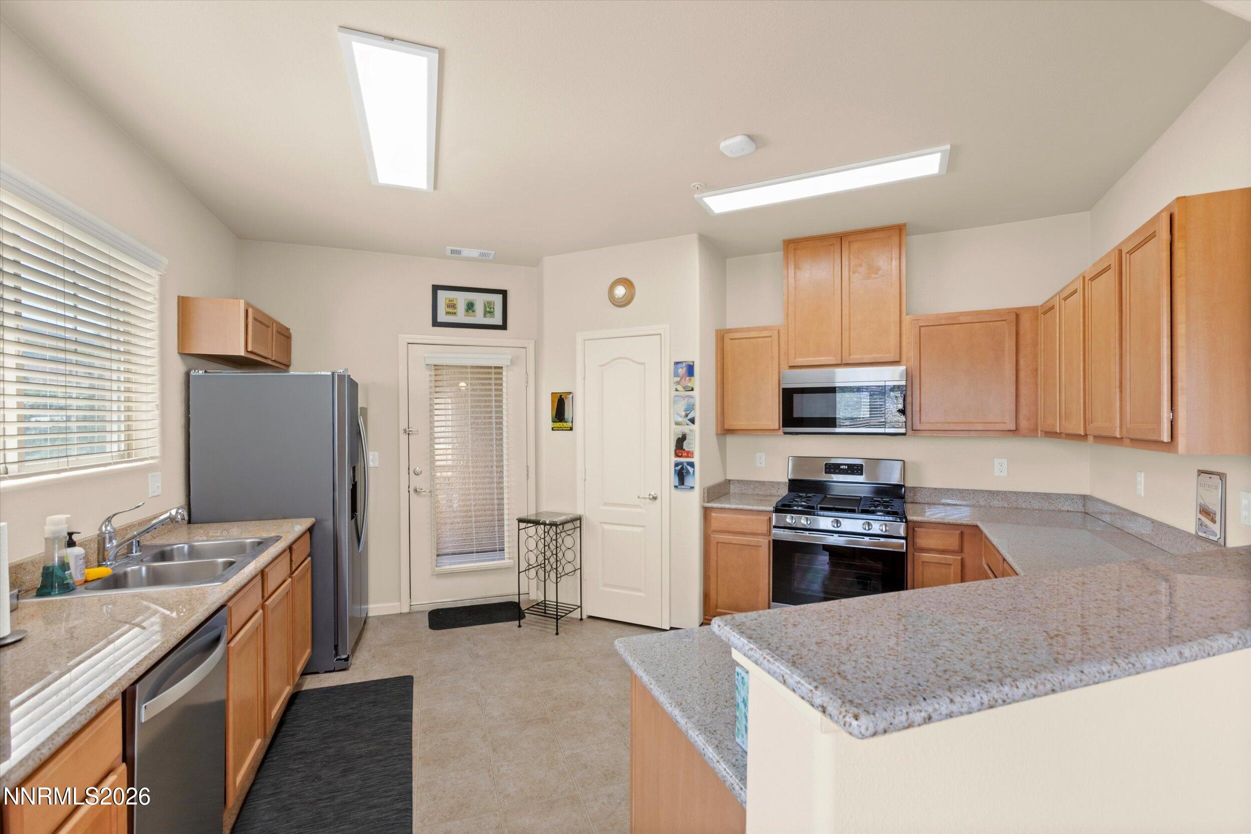 17000 Wedge Parkway, Unit 1224 Reno, NV 89511 - Photo 7 of 44 08-0Y7A0202