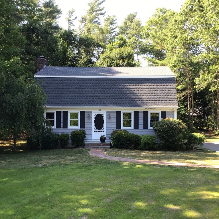 409 North Avenue Rochester, MA 02770 - Photo 1 of 8