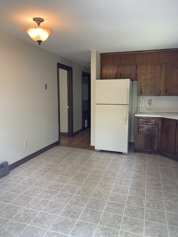 409 North Avenue Rochester, MA 02770 - Photo 3 of 8