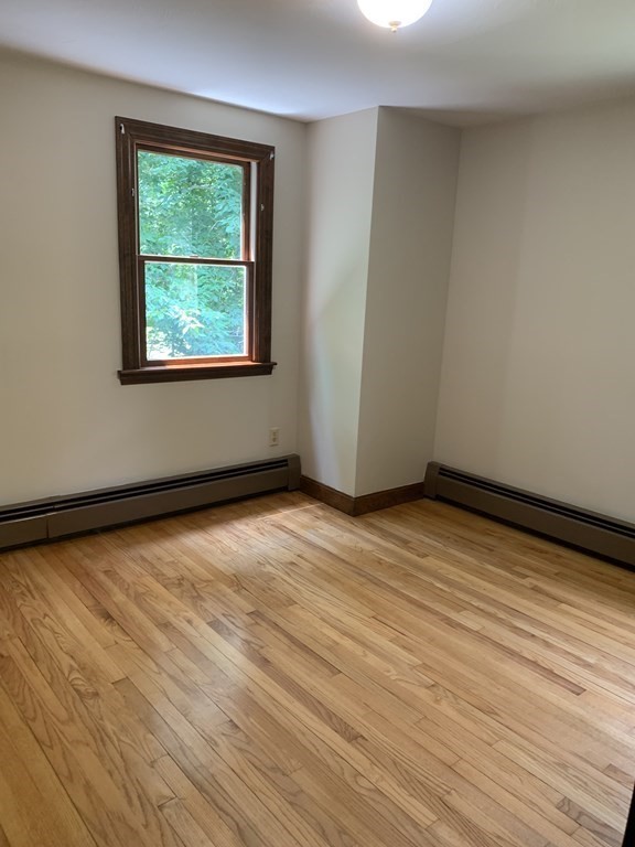 409 North Avenue Rochester, MA 02770 - Photo 6 of 8