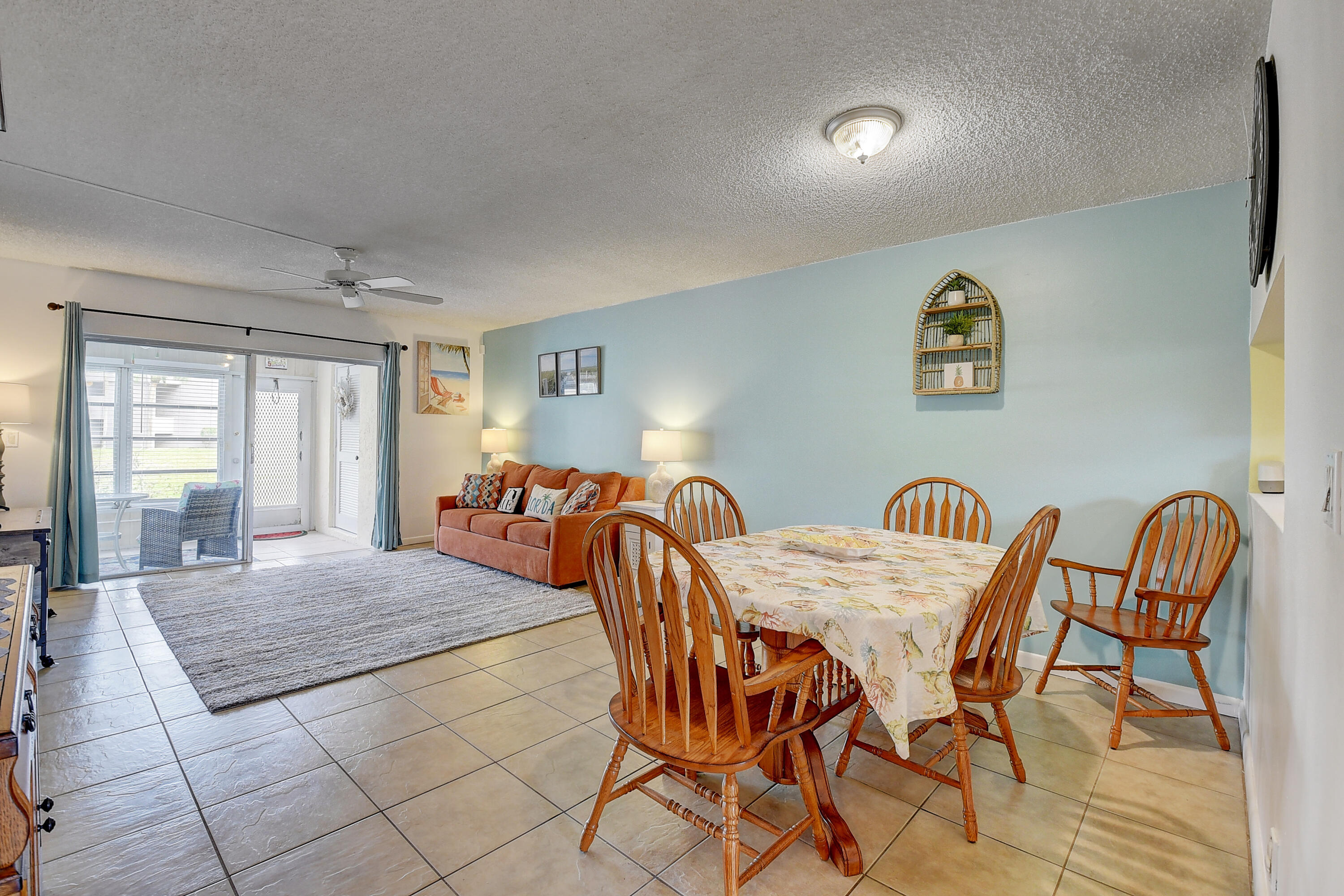 2901 Fiore Way, Unit 105 Delray Beach, FL 33445 - Photo 4 of 32 DSC_0691_2_3_4_5