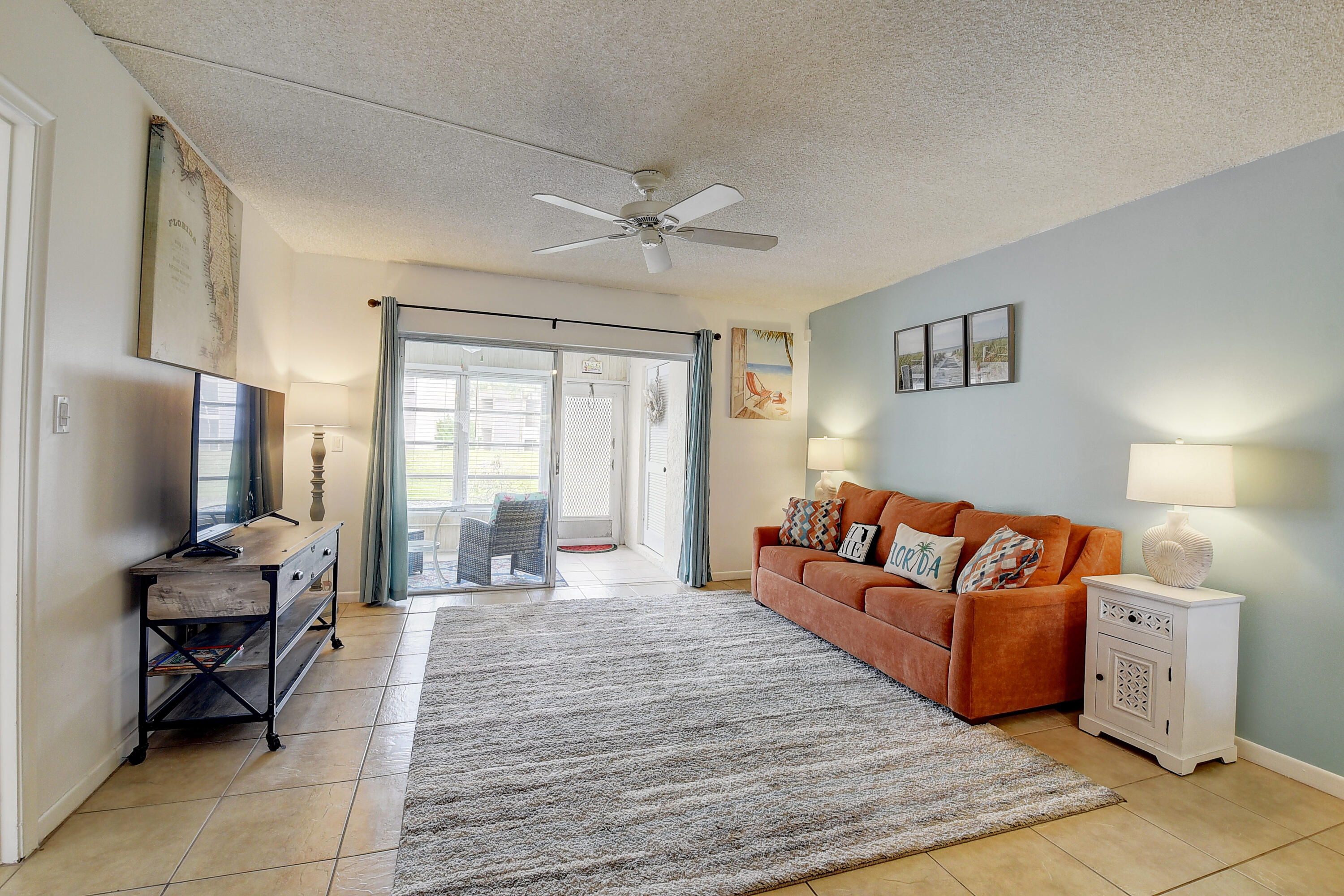 2901 Fiore Way, Unit 105 Delray Beach, FL 33445 - Photo 5 of 32 DSC_0696_697_698_699_700