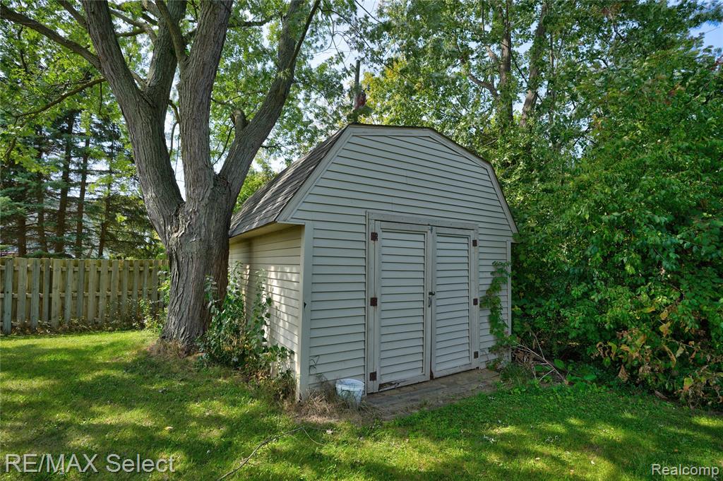 3514 Morrish Road Swartz Creek, MI 48473 - Photo 7 of 43 Gallery Image 7