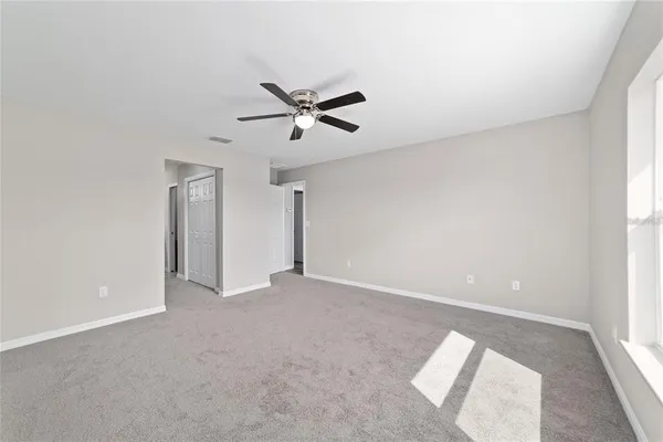 $2,300 | 19231 Southwest 97th Street, Dunnellon, FL 34432