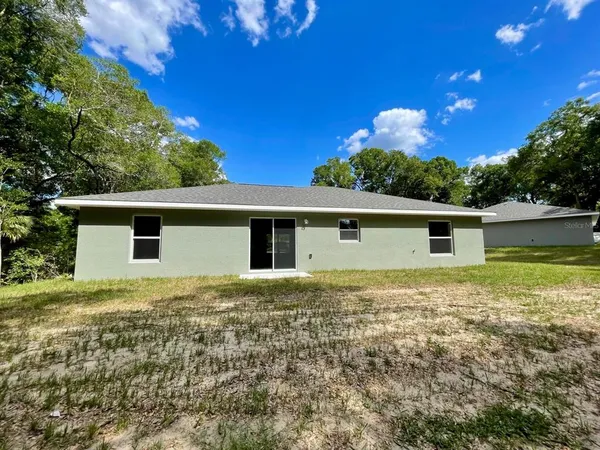 $2,300 | 19231 Southwest 97th Street, Dunnellon, FL 34432