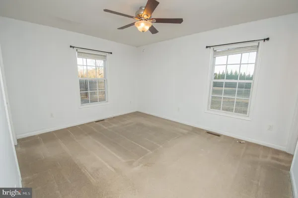$390,000 | 10742 Oak Ln Drive, Laurel, DE 19956