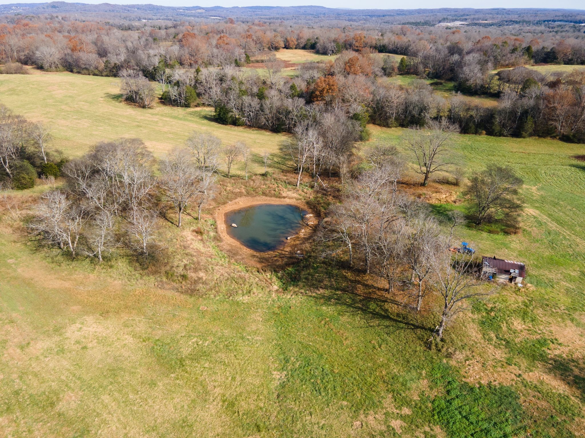 1201 Harris Road Columbia, TN 38401 - Photo 4 of 9 a view of a lake with houses