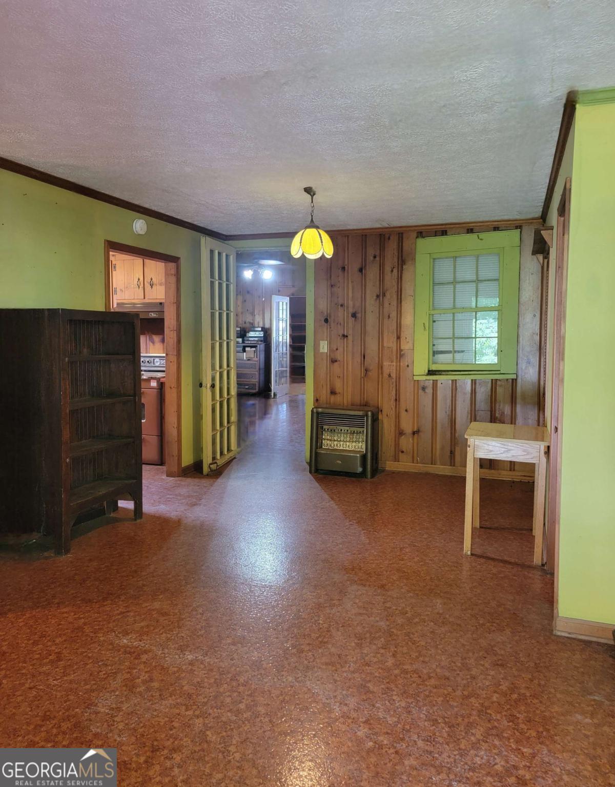 346 South Oliver Street Elberton, GA 30635 - Photo 39 of 52 a view of livingroom with furniture and a window