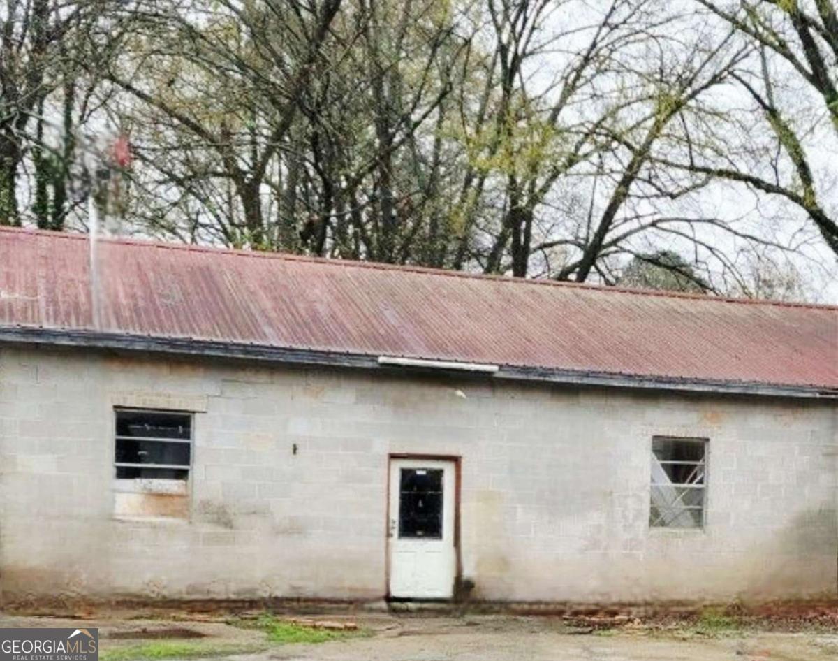 346 South Oliver Street Elberton, GA 30635 - Photo 51 of 52 a view of a house with a yard
