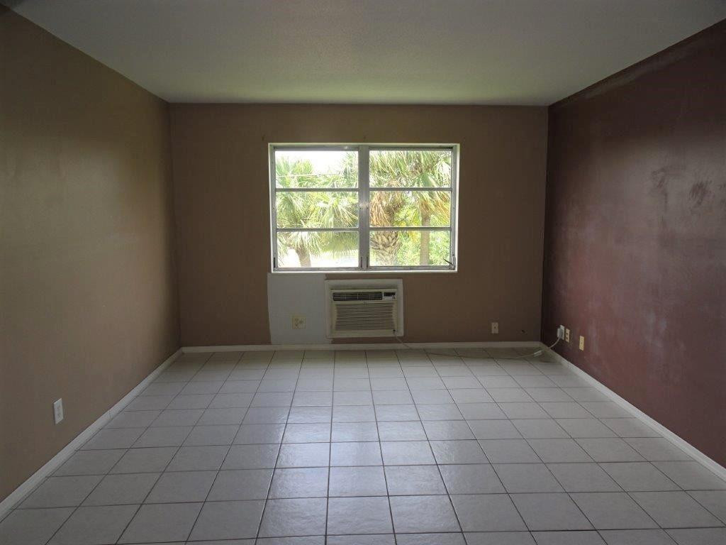 1150 East Sample Road, Unit 210 Pompano Beach, FL 33064 - Photo 7 of 14 Photo 7