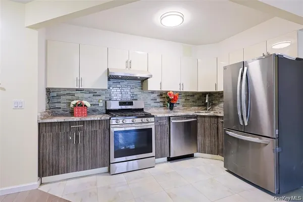 $628,000 | 138-12 Northern Boulevard, Unit 7F | Downtown Flushing