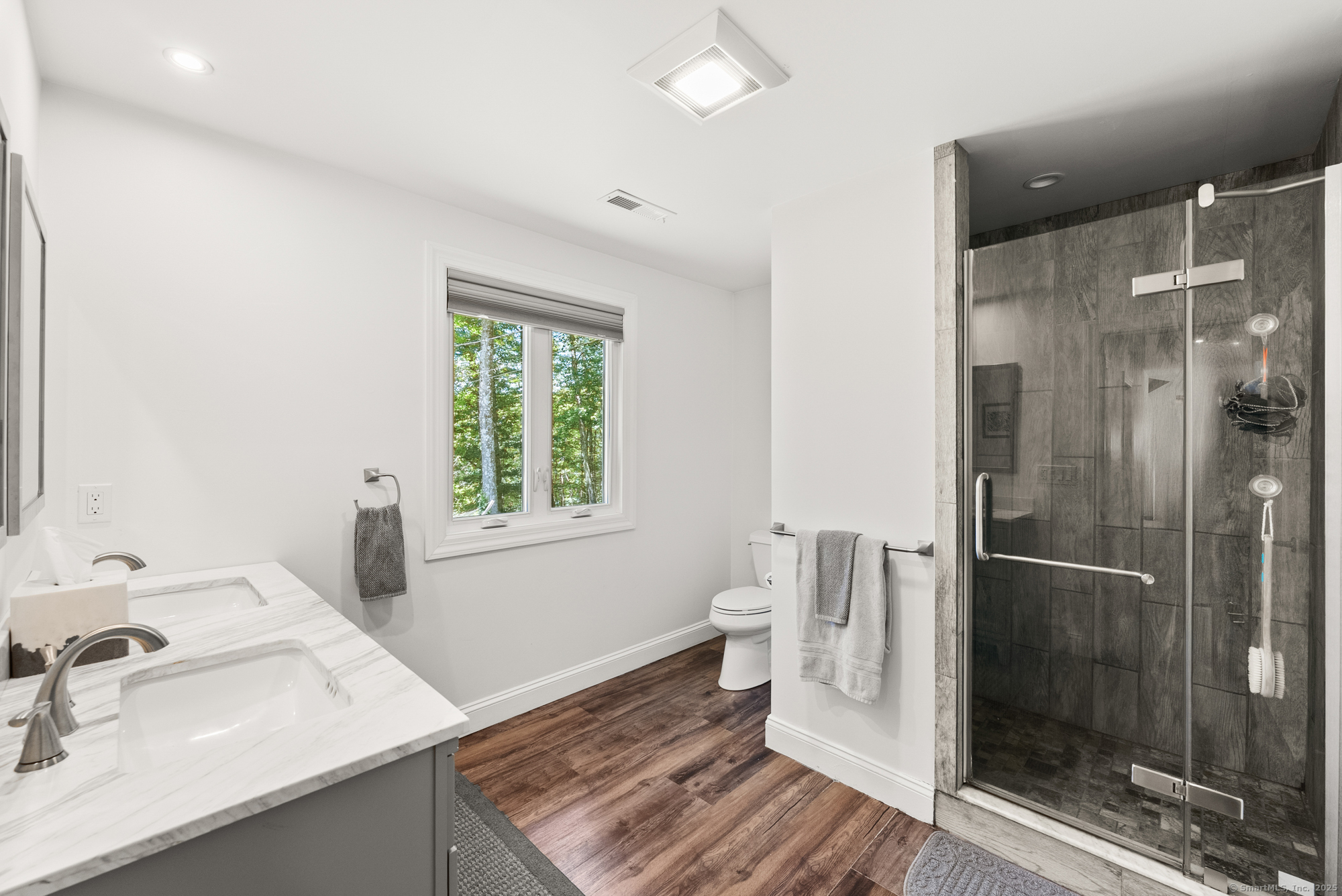 85 Good Hill Road Roxbury, CT 06783 - Photo 18 of 33 a bathroom with a sink and a mirror