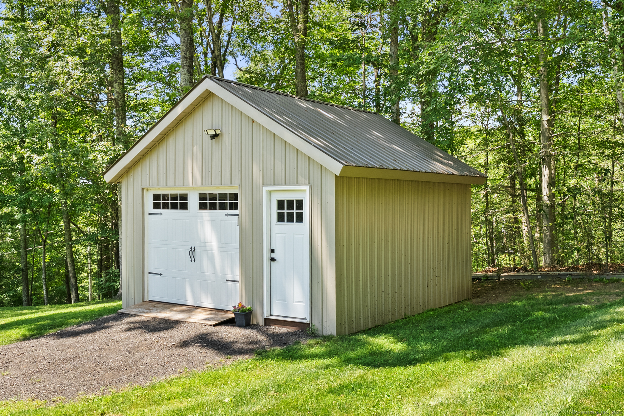 85 Good Hill Road Roxbury, CT 06783 - Photo 31 of 33 a view of a house with backyard