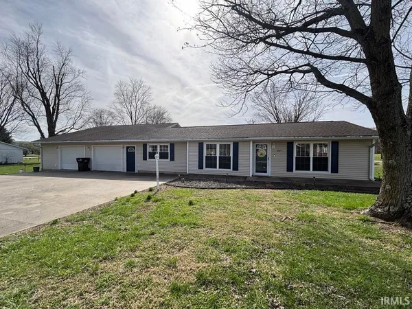 $245,000 | 1905 Schulze Road, Vincennes, IN 47591