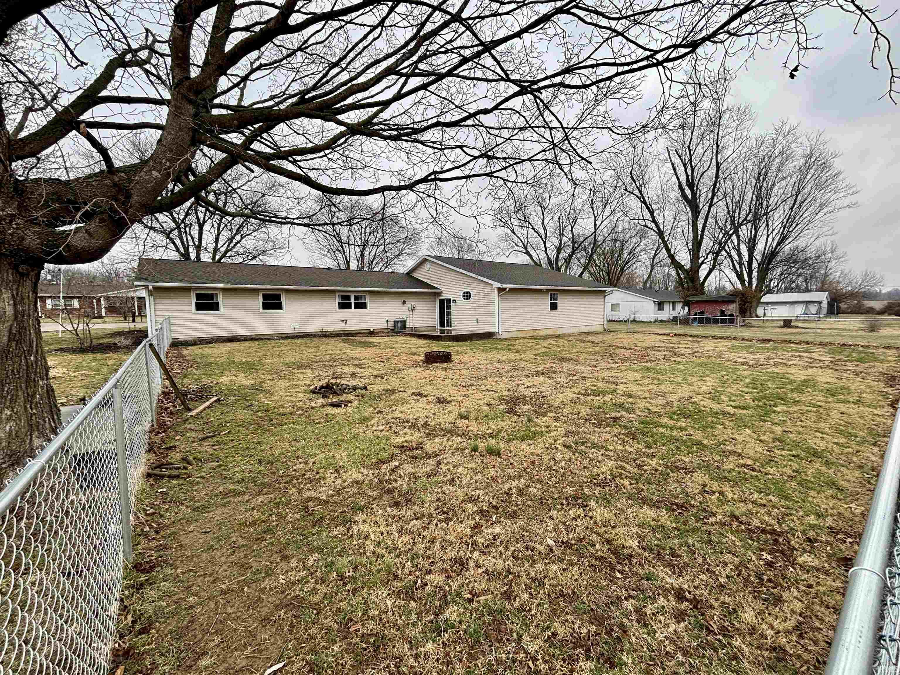 1905 Schulze Road Vincennes, IN 47591 - Photo 21 of 21 Gallery Image 21