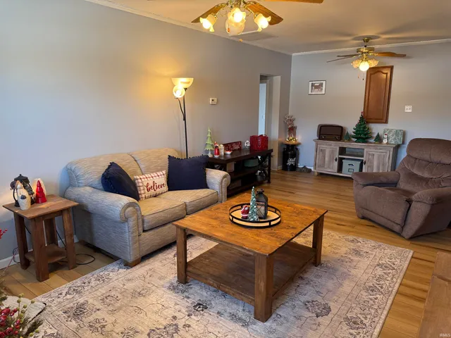 $249,900 | 1905 Schulze Road, Vincennes, IN 47591