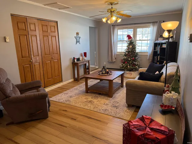 $249,900 | 1905 Schulze Road, Vincennes, IN 47591