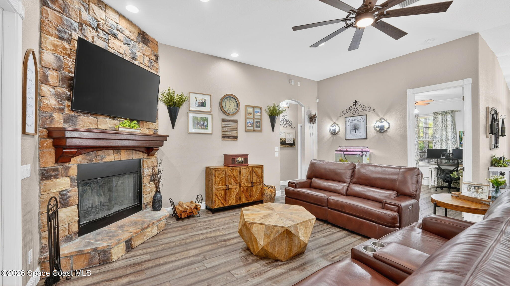 3219 Pheasant Trail Mims, FL 32754 - Photo 8 of 81 Great room