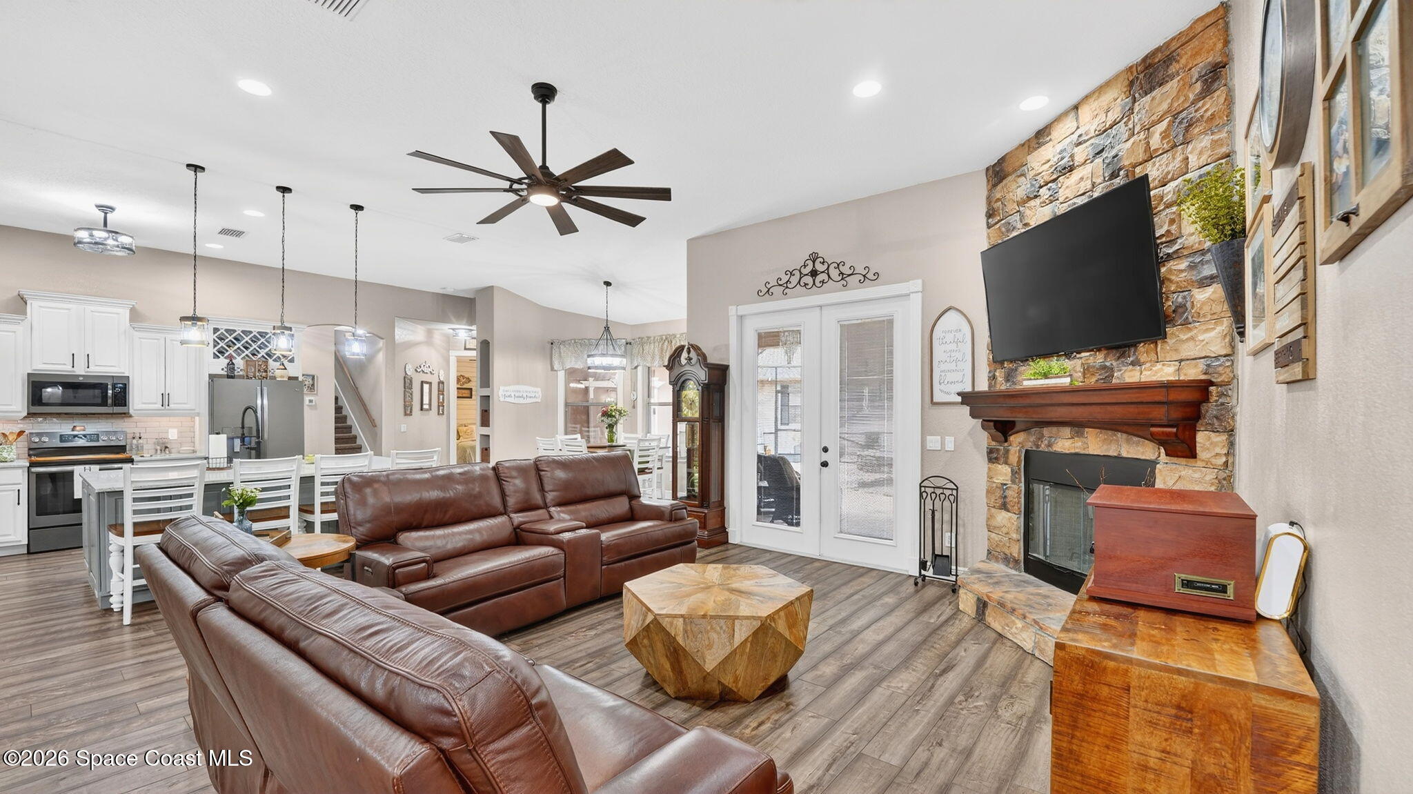 3219 Pheasant Trail Mims, FL 32754 - Photo 9 of 81 Light and bright