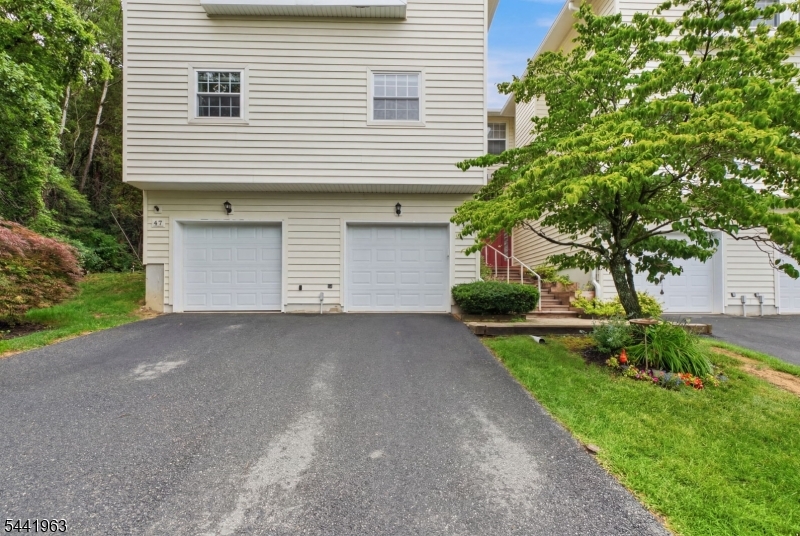 45 Rhea Run Newton, NJ 07860 - Photo 4 of 32