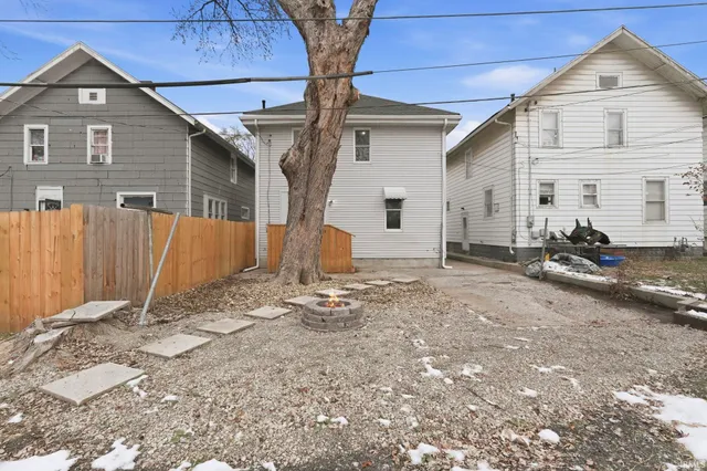 $200,000 | 1213 West Wildwood Avenue, Fort Wayne, IN 46807