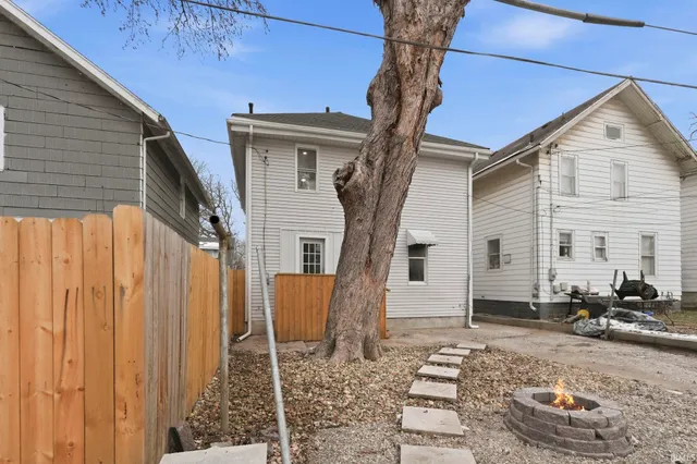 $200,000 | 1213 West Wildwood Avenue, Fort Wayne, IN 46807