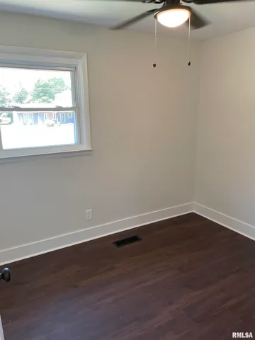 $159,900 | 319 Lindsey Avenue, Metropolis, IL 62960