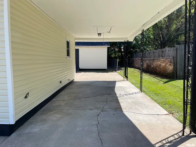 $159,900 | 319 Lindsey Avenue, Metropolis, IL 62960