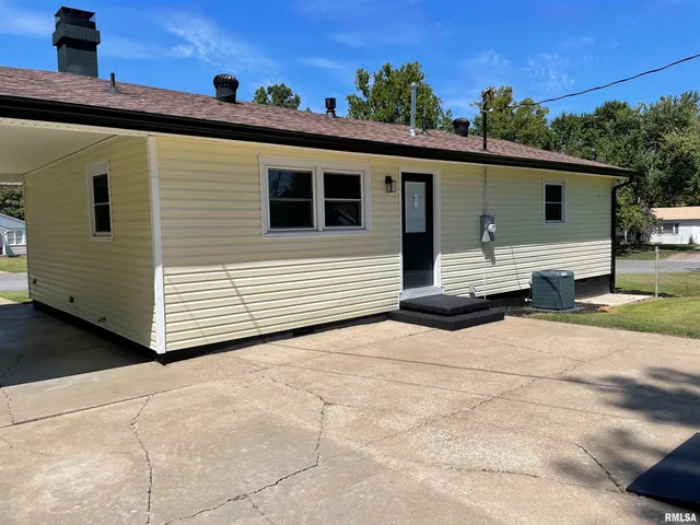 $159,900 | 319 Lindsey Avenue, Metropolis, IL 62960