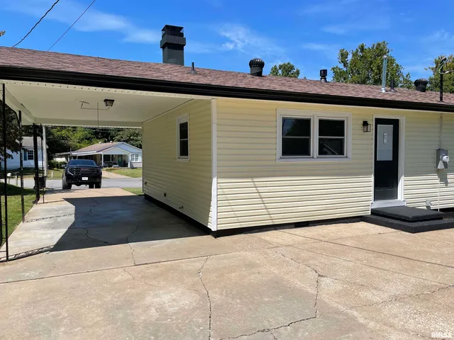 $159,900 | 319 Lindsey Avenue, Metropolis, IL 62960
