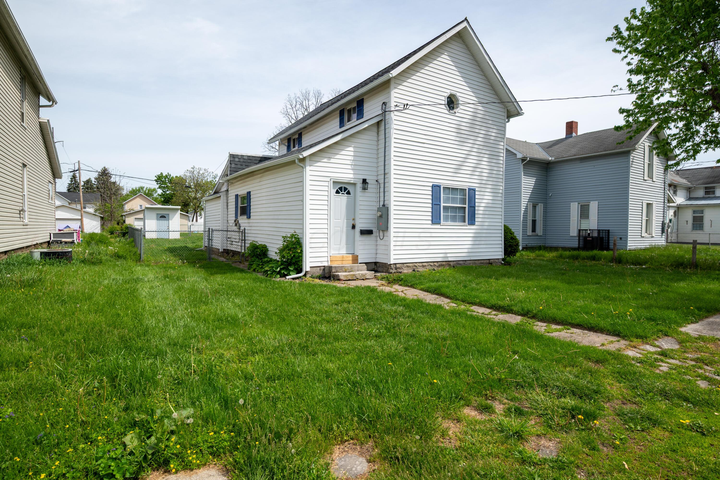 716 Herman Street Marion, OH 43302 - Photo 3 of 27