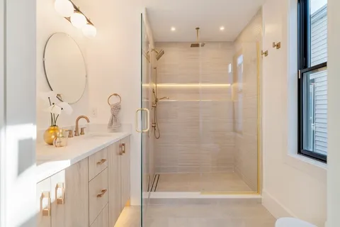 $750,000 | 246 Bremen Street, Unit 3, Boston, MA 02128