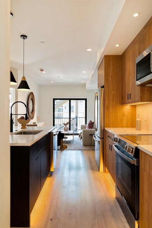 246 Bremen Street, Unit 3 Boston, MA 02128 - Photo 5 of 36