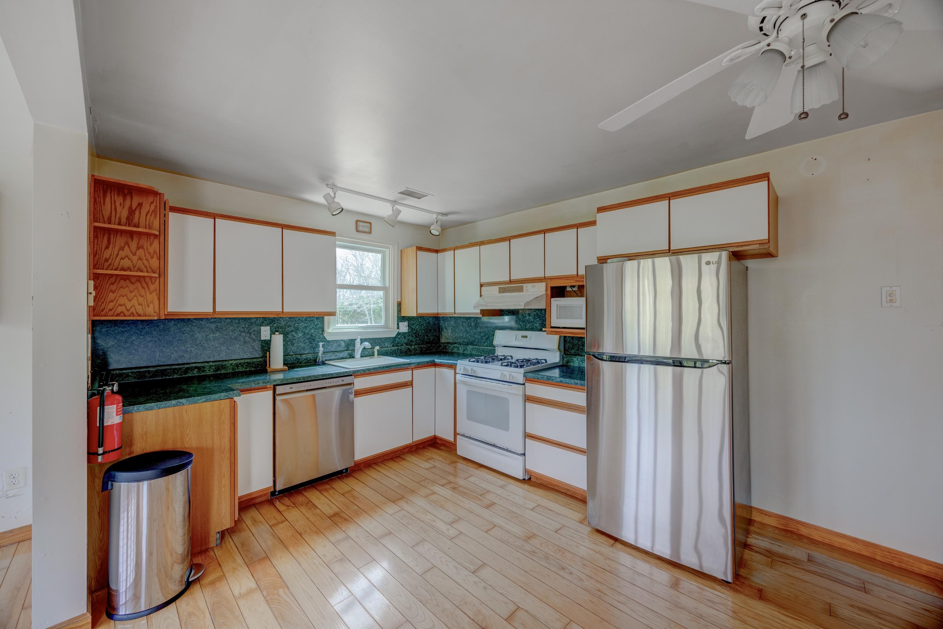 711 New England Road Cape May, NJ 08204 - Photo 6 of 31