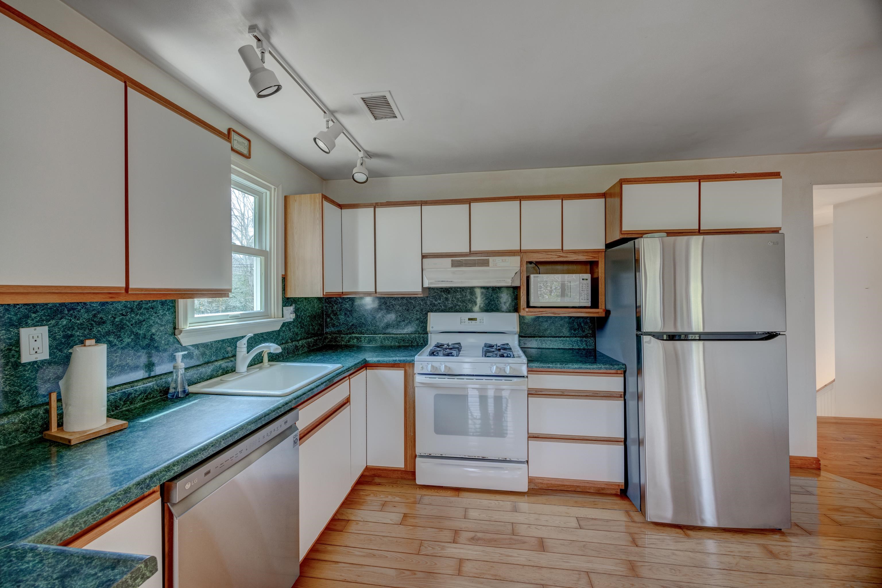711 New England Road Cape May, NJ 08204 - Photo 7 of 31