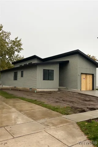 $490,000 | 96 Penwood Drive, Cheektowaga, NY 14227