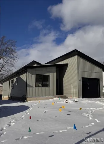 $490,000 | 96 Penwood Drive, Cheektowaga, NY 14227