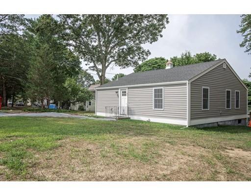 21 Shore Road Berkley, MA 02779 - Photo 6 of 41 Gallery Image 6