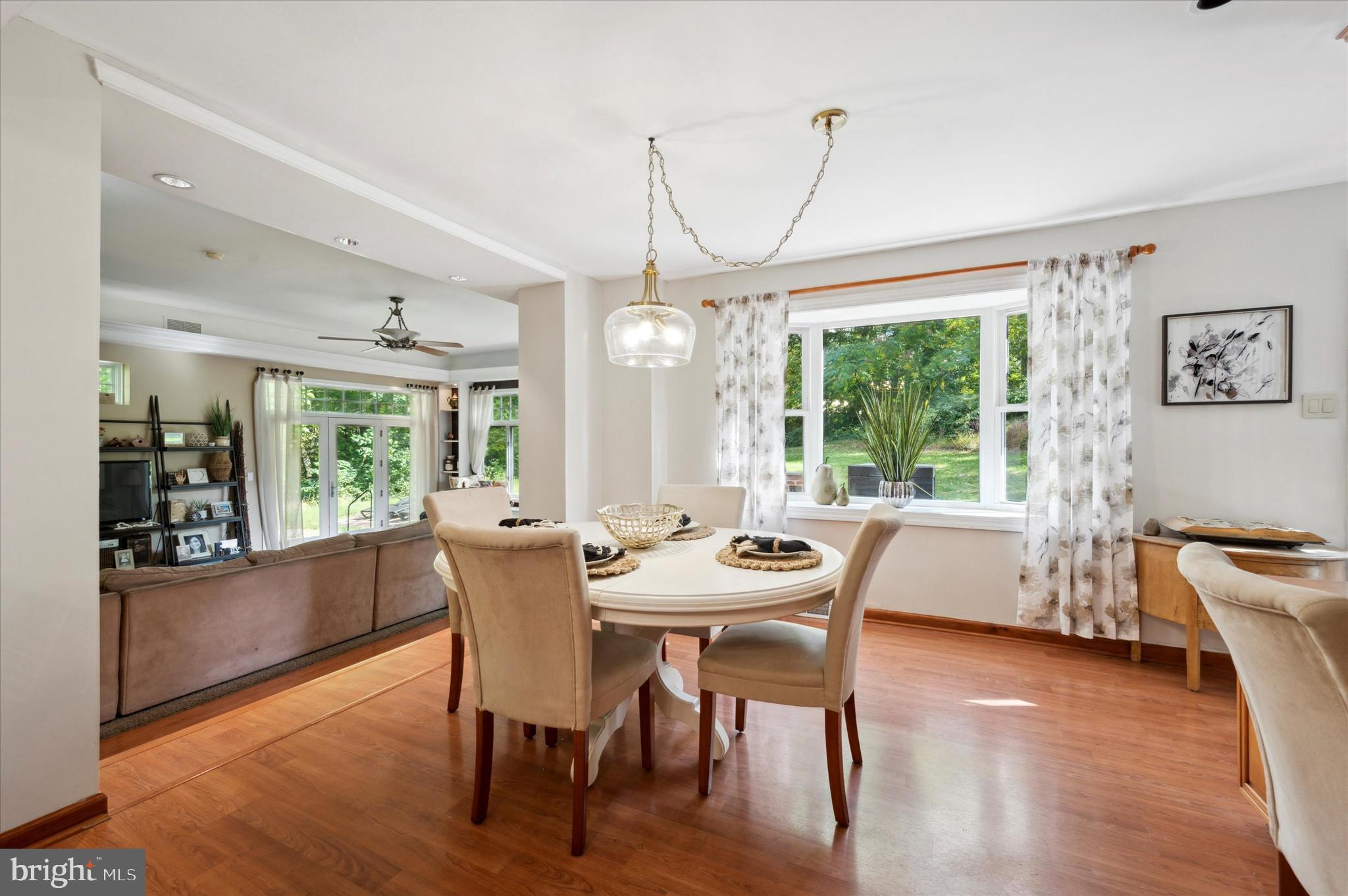 952 East Cathedral Road Philadelphia, PA 19128 - Photo 14 of 35