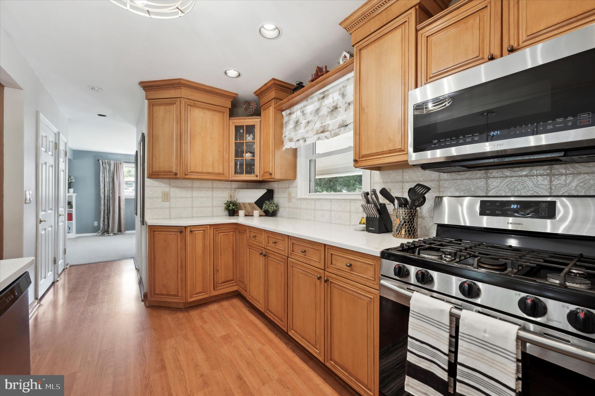 952 East Cathedral Road Philadelphia, PA 19128 - Photo 19 of 35