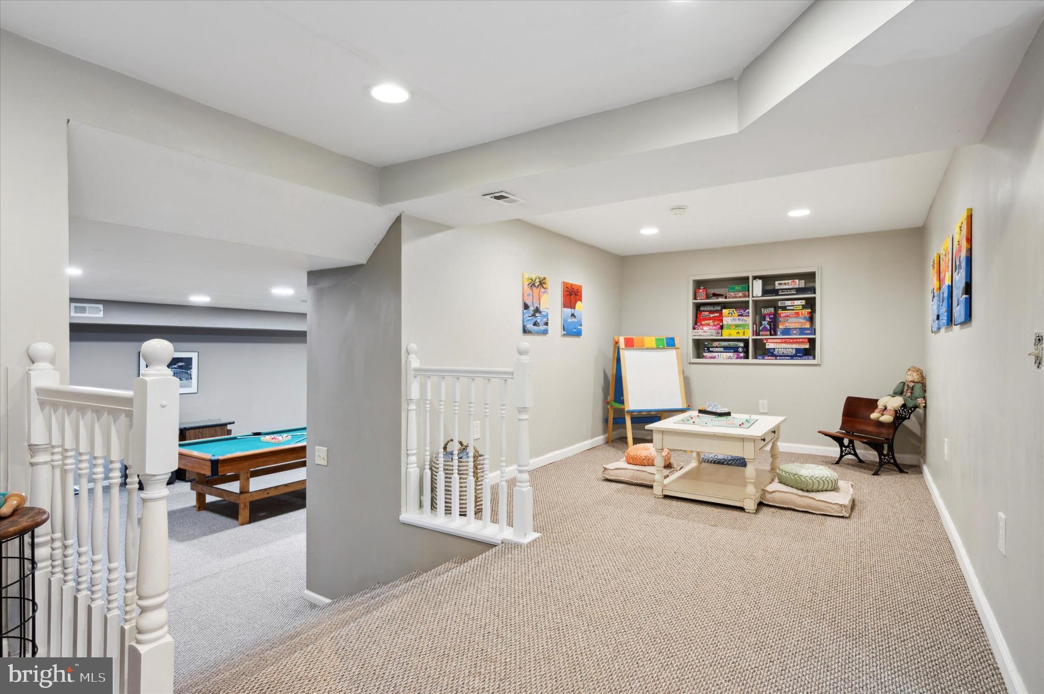 952 East Cathedral Road Philadelphia, PA 19128 - Photo 33 of 35