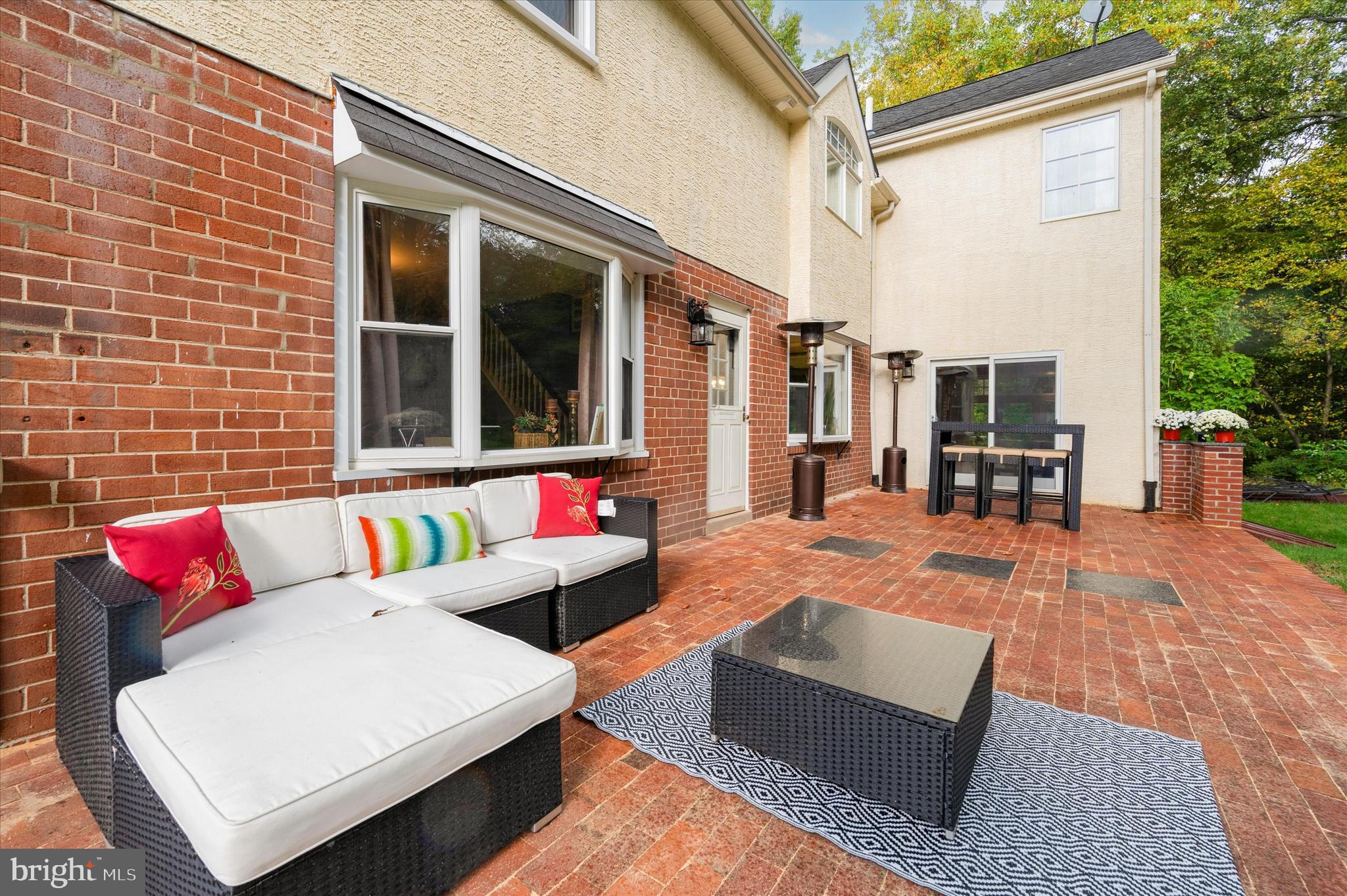 952 East Cathedral Road Philadelphia, PA 19128 - Photo 5 of 35