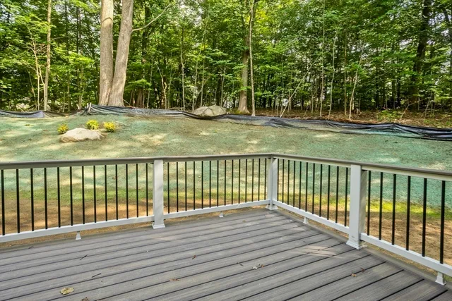 view of a house with a yard