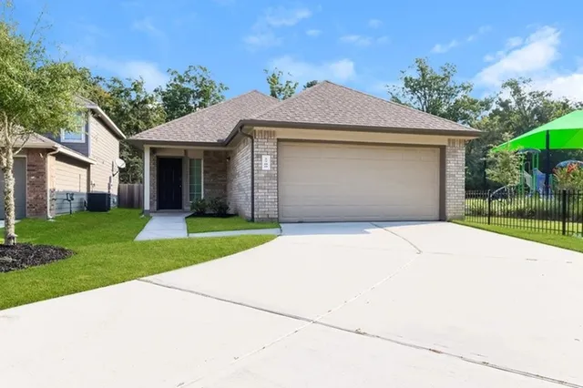 $1,850 | 2700 Madison Court, Willis, TX 77378