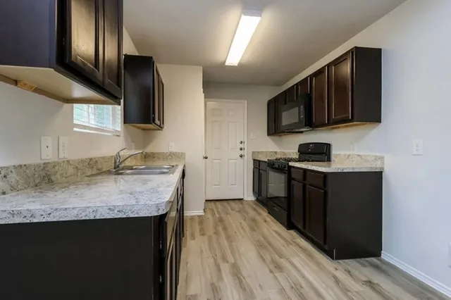 $1,850 | 2700 Madison Court, Willis, TX 77378