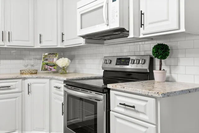 $299,000 | 208 Newell Street, Moncks Corner, SC 29461