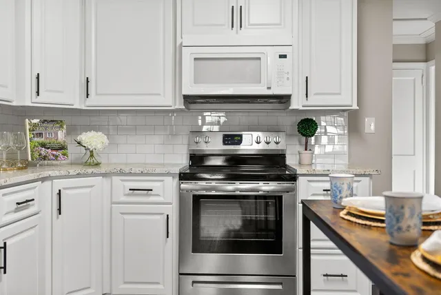 $299,000 | 208 Newell Street, Moncks Corner, SC 29461